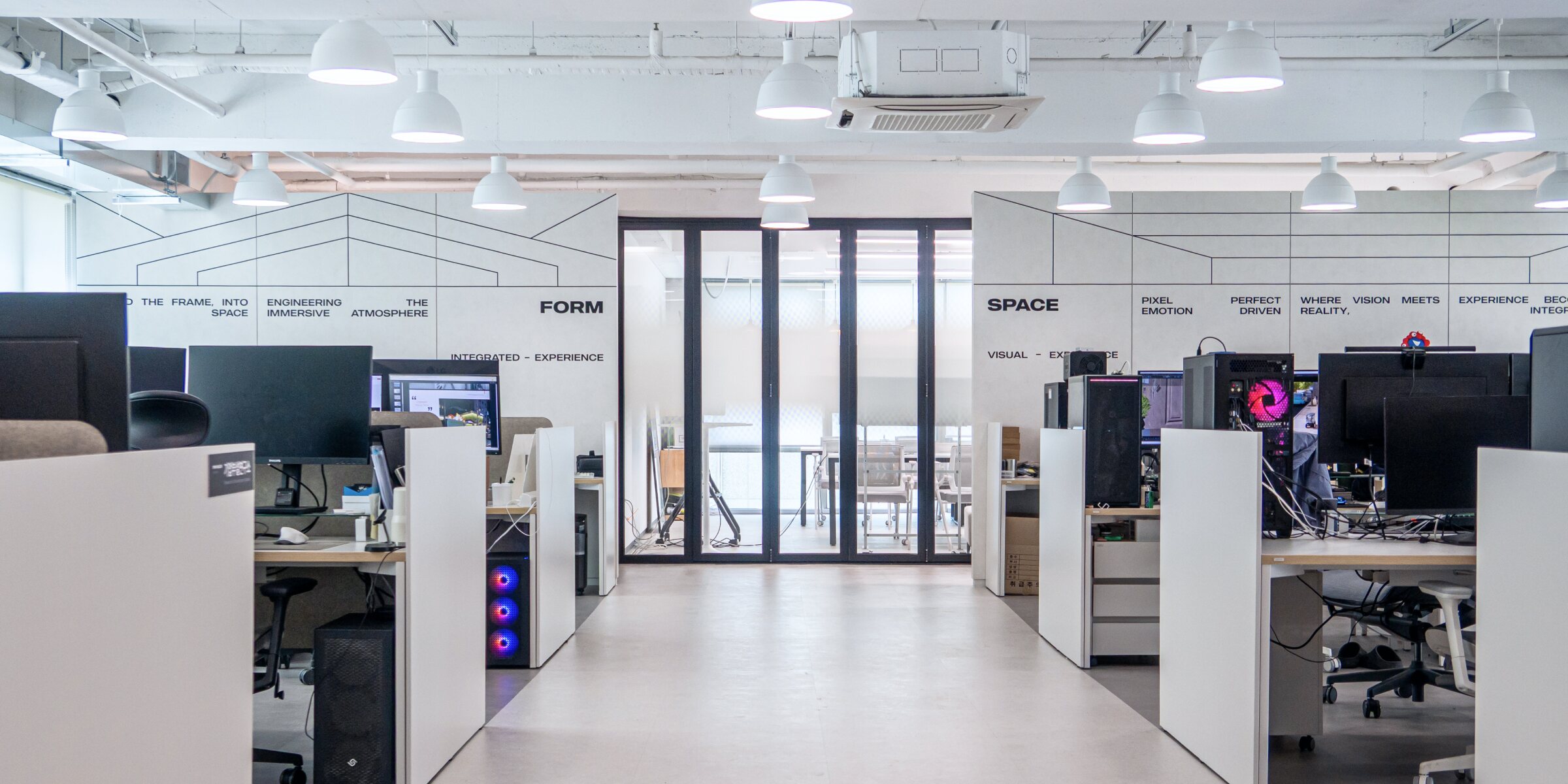 IMAGO office photo 3